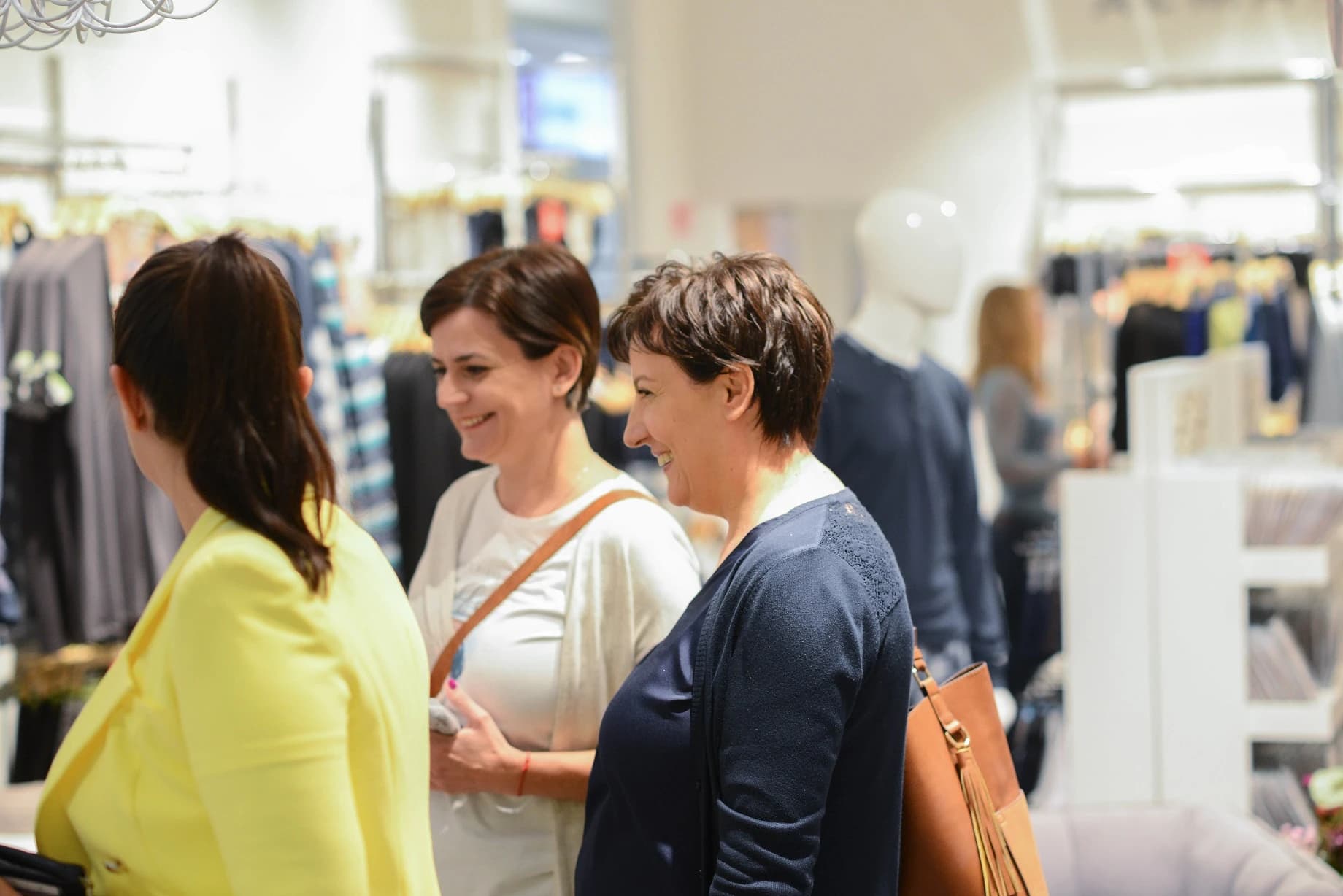 Zavirite u moderno opremljen Alma Ras butik