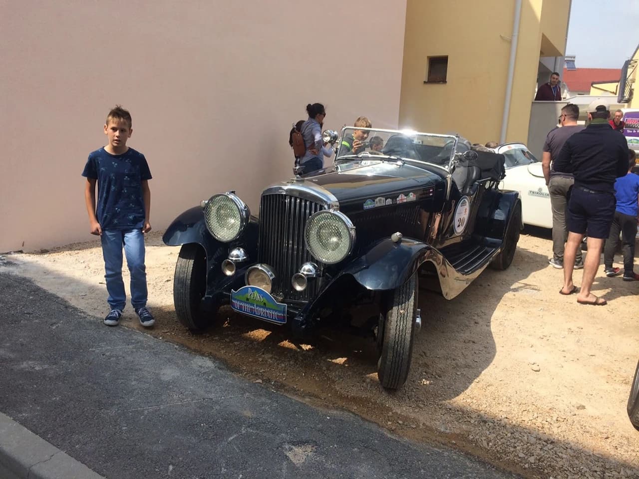 Na proputovanju kroz Europu oldtimeri stigli u Tomislavgrad