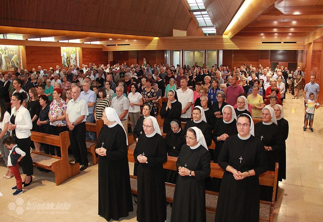 Služena Zlatna misa Ratka Perića