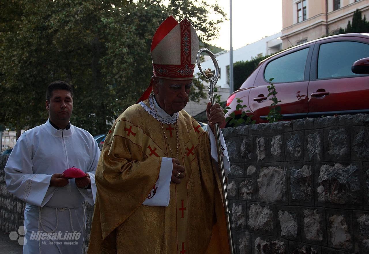 Služena Zlatna misa Ratka Perića