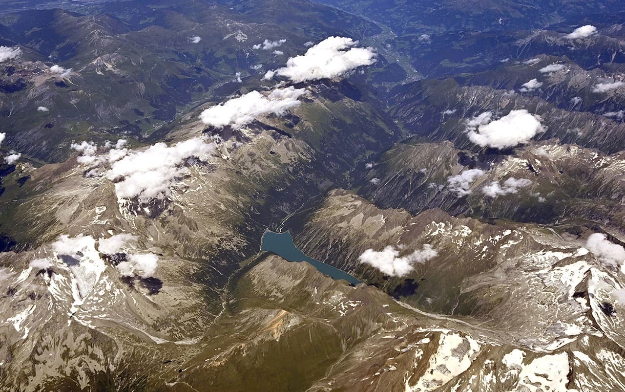 Pariz - grad svjetlosti, ljubavi i umjetnosti iz zraka