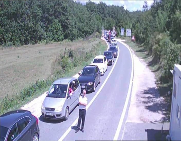 Pojačanu frekvenciju vozila na izlazu iz naše zemlje 