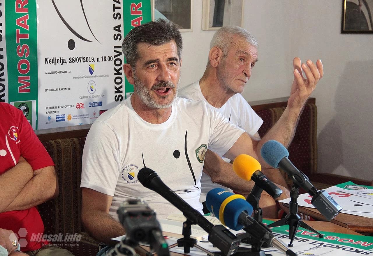 Detalj s konferencije za medije