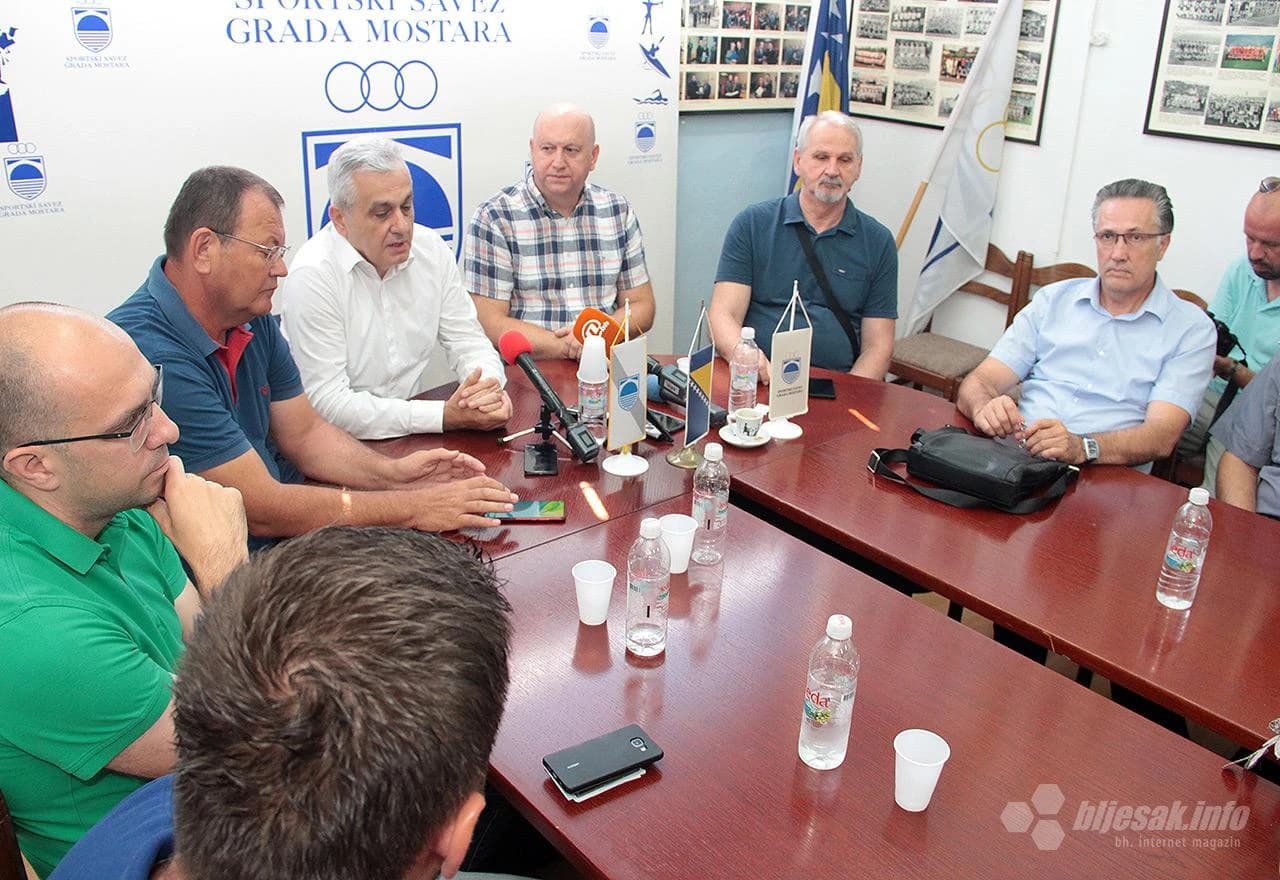 Detalj s održane konferencije za medije