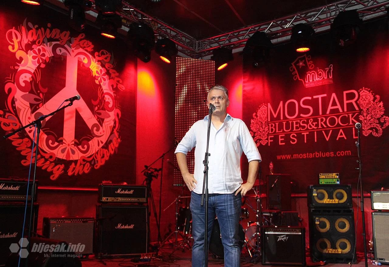 Obraćanje predstavnika Pavarotti centra