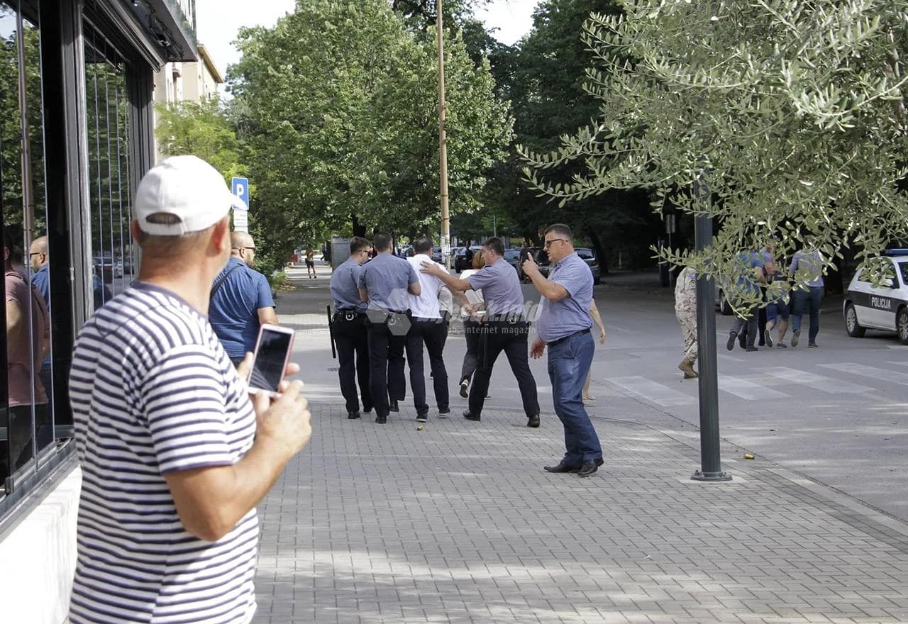 Uhićenja na prosvjedu radnika Aluminija