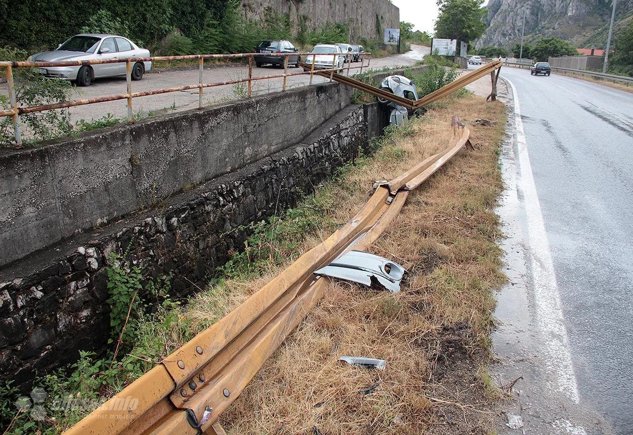 Detalj s mjesta prometne nesreće