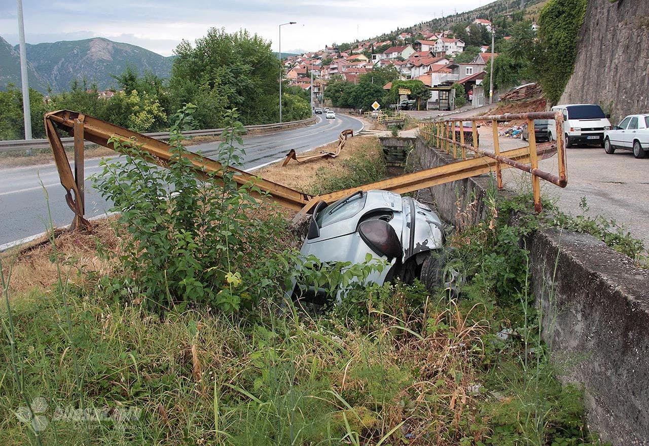 Detalj s mjesta prometne nesreće