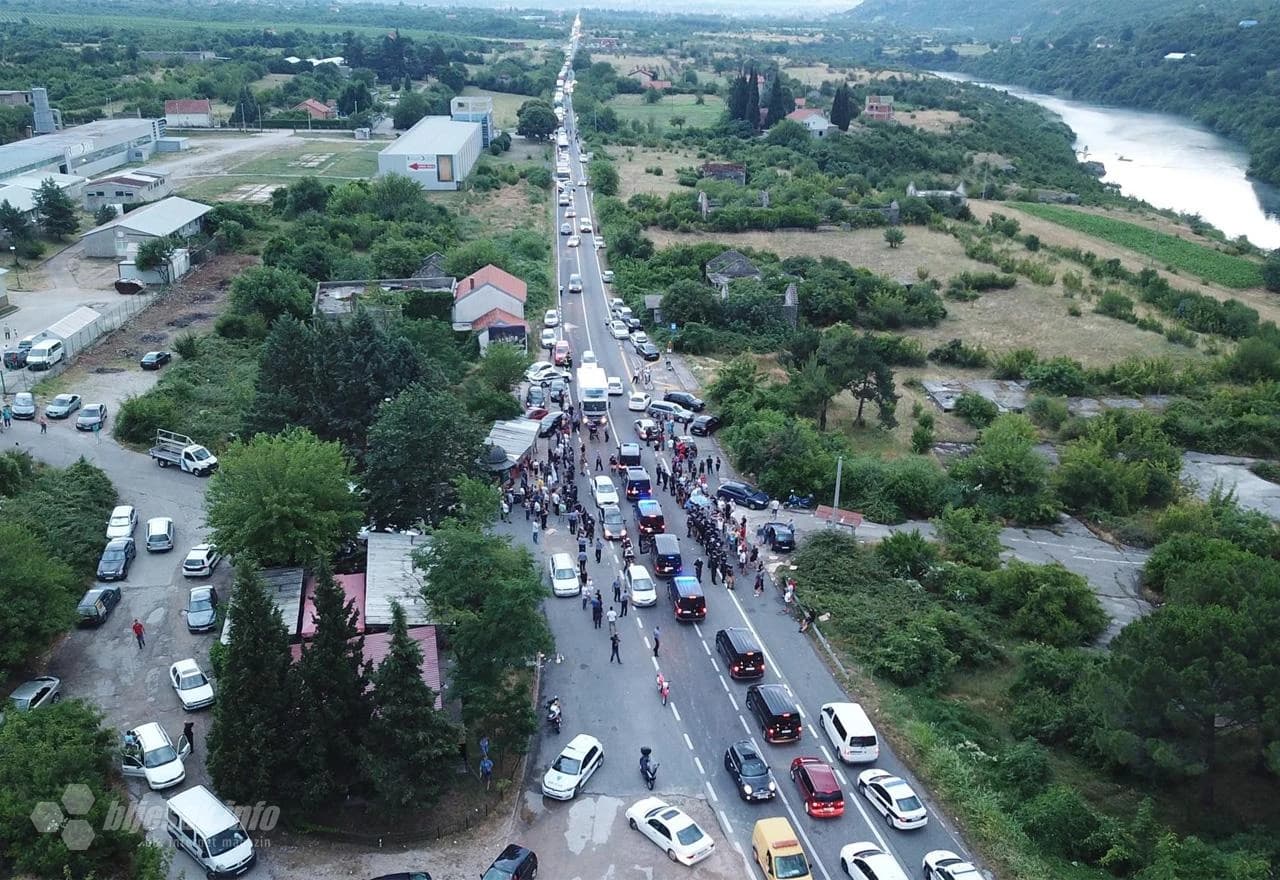 Deblokada magistrale u Salakovcu snimljena iz zraka