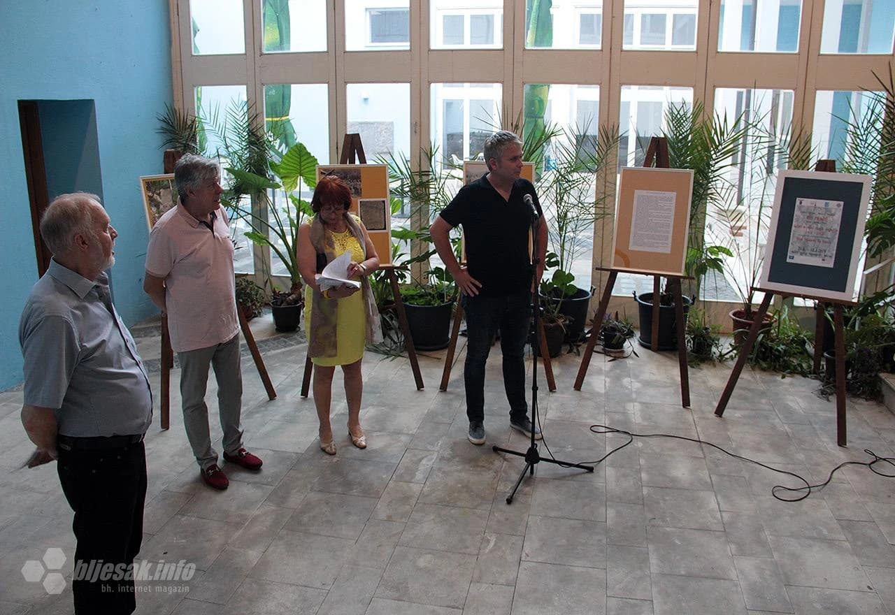 Detalj s otvorenja izložbe