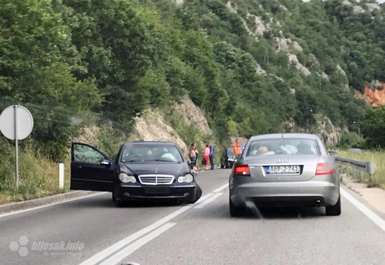 Prometna nesreća dogodila se u mjestu Salakovac.