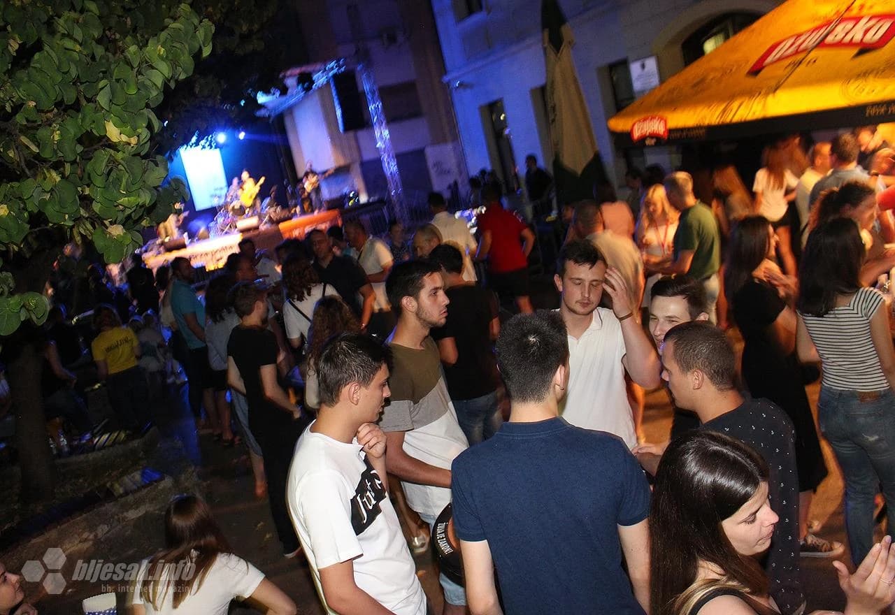 Stotine posjetitelja uživale u prvoj večeri SMART Festa