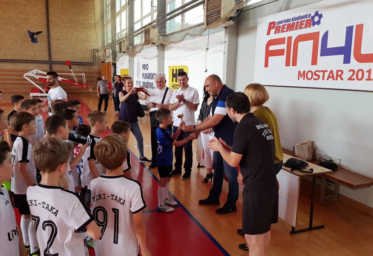 Održan 3. školski memorijalni malonogometni turnir ''Lana i Luka Lovrić 2019“.