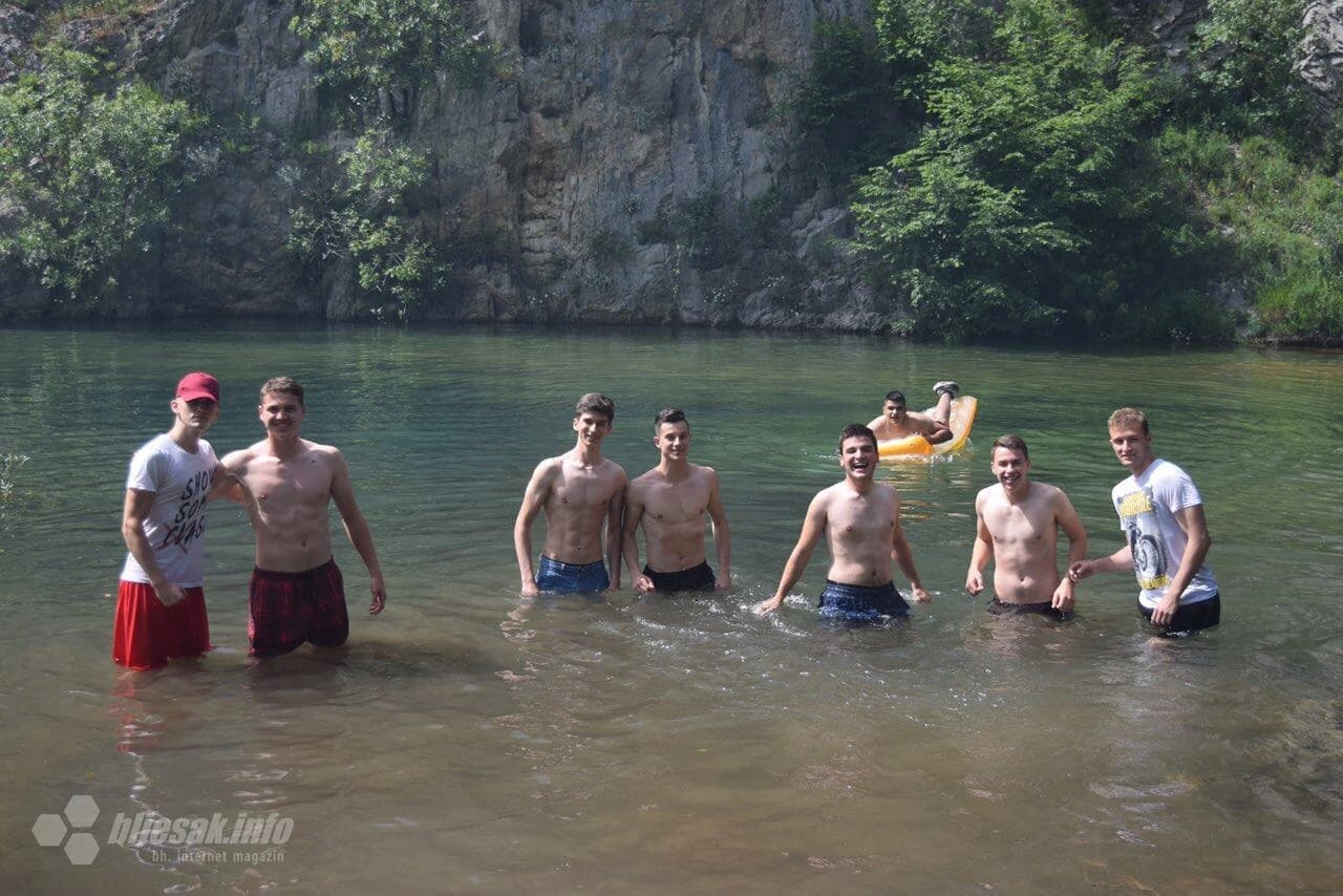 Širokobriješki školarci posljednji dan nastave proslavili u Borku