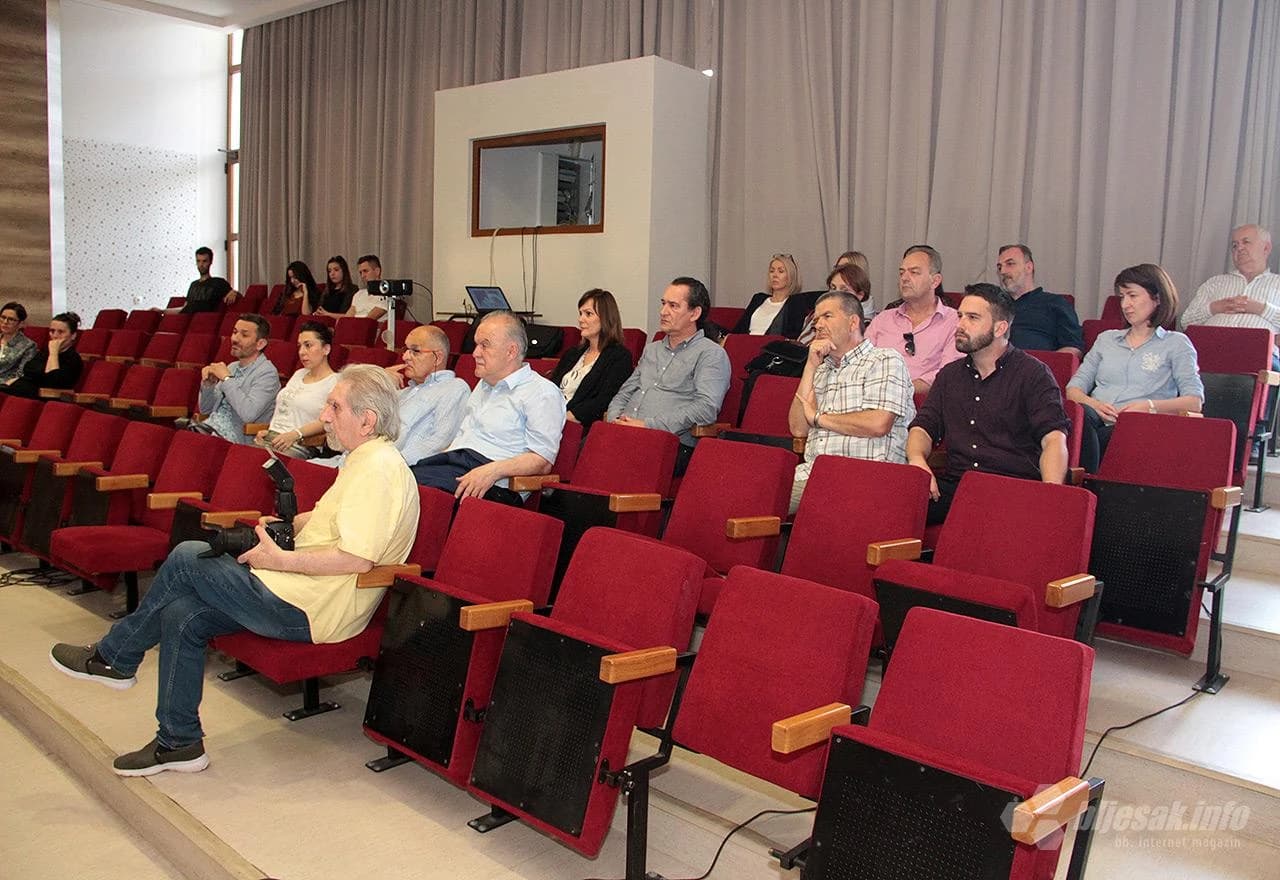 U Mostaru predstavljena "Islamska arhitektura i umjetnost u Hrvatskoj"