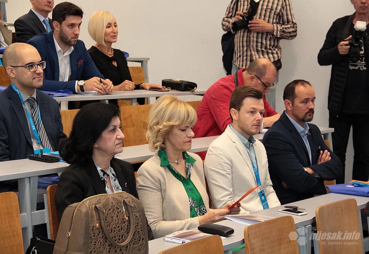 Održana konferencija Identiteti – kulture – jezici