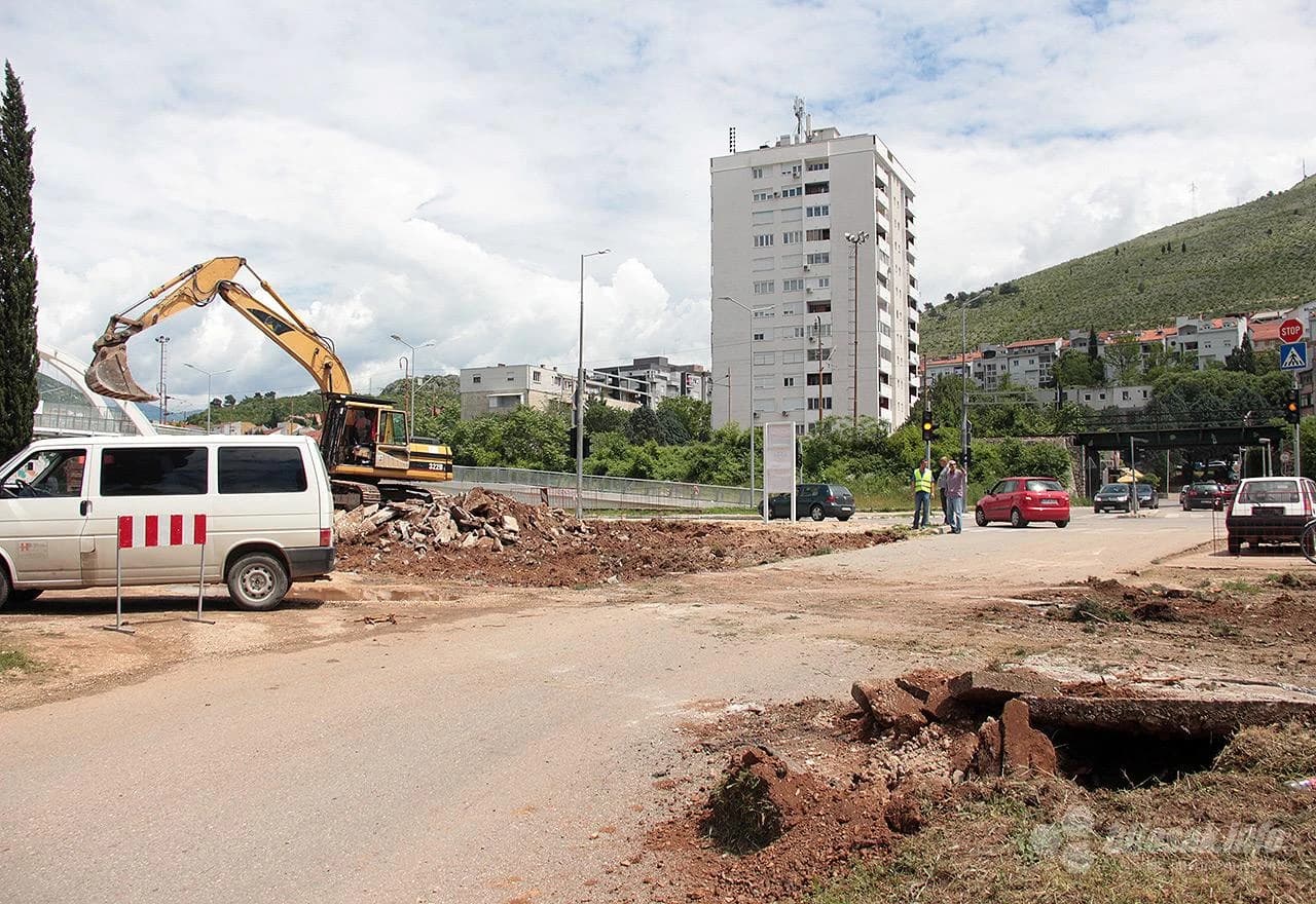 Započeli radovi na izgradnji novog kružnog toka na ulazu u Zalik