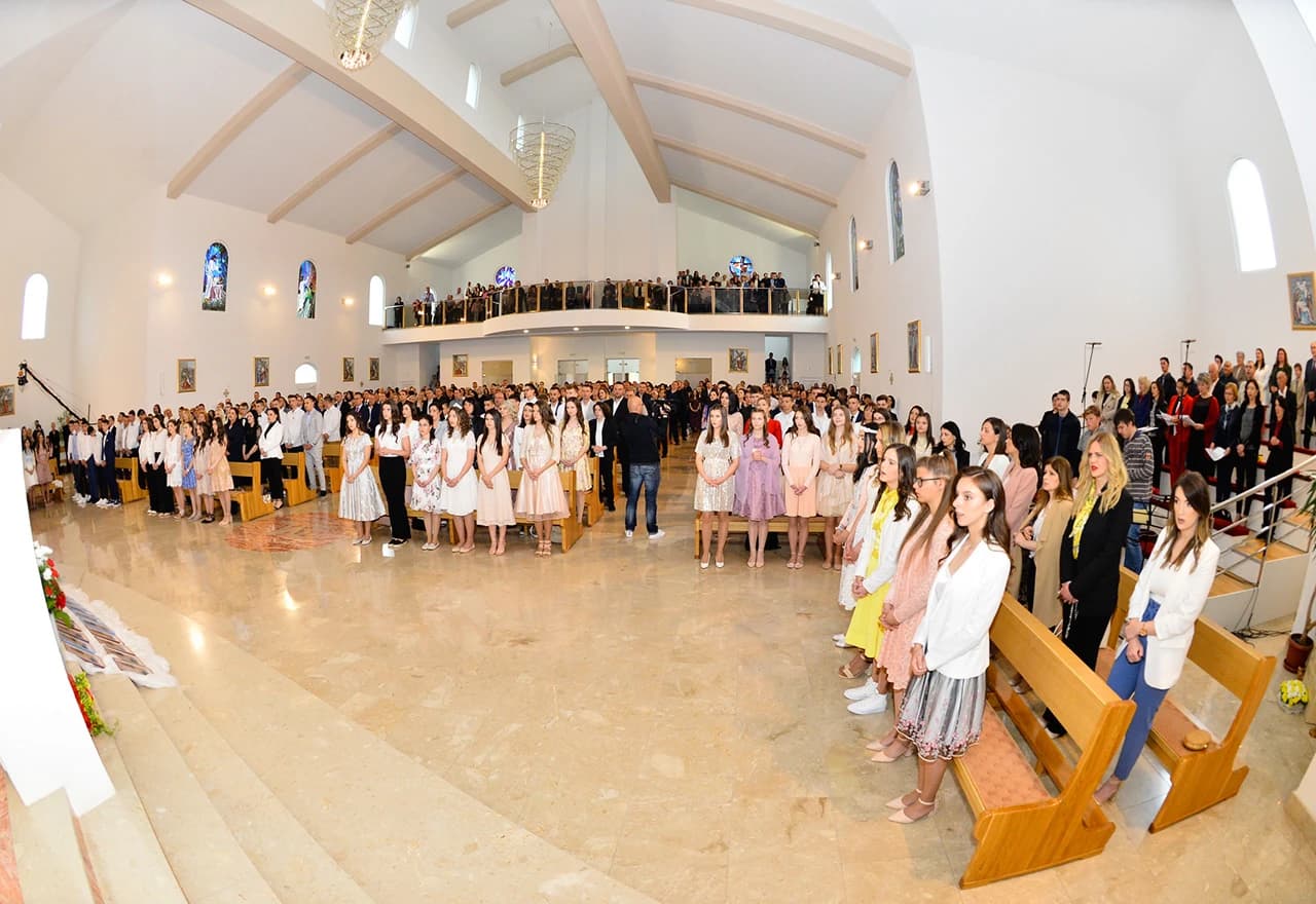 Dobri Pastir vodi svoje stado