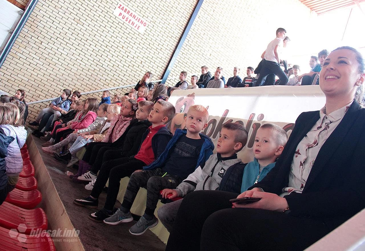 Lino višebojac drugi dan u Mostaru