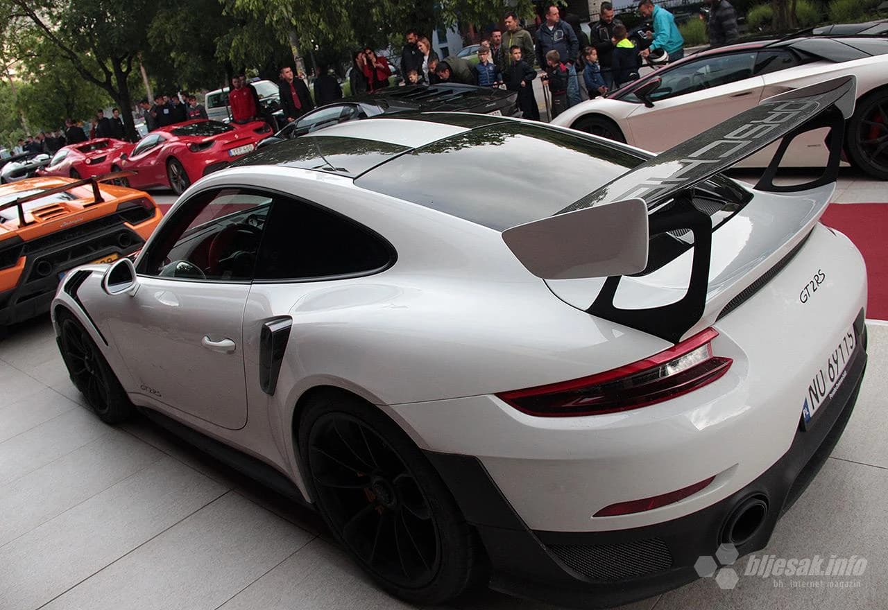 Detalj Gran Turismo showa pred Mepasom