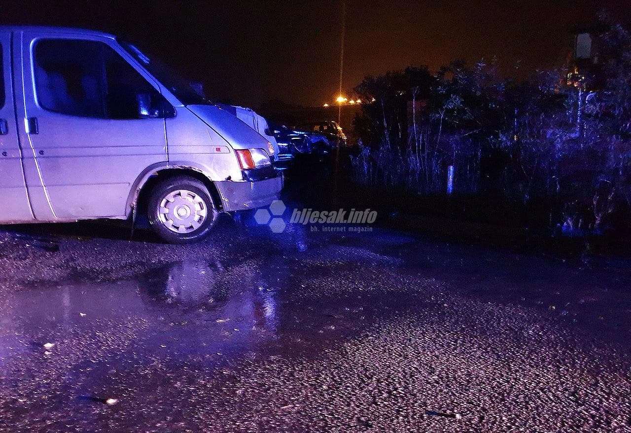 Sudar Mercedesa i kombija Ford Transit