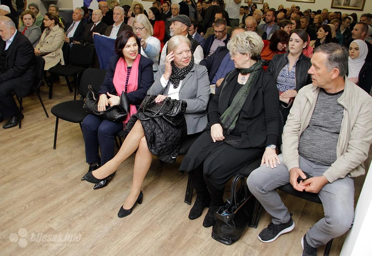 Otvorena izložba Kur'ana s antikvitetima starim 300 godina