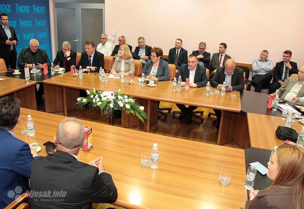 Detalj s proširene sjednice Predsjedništva HDZ