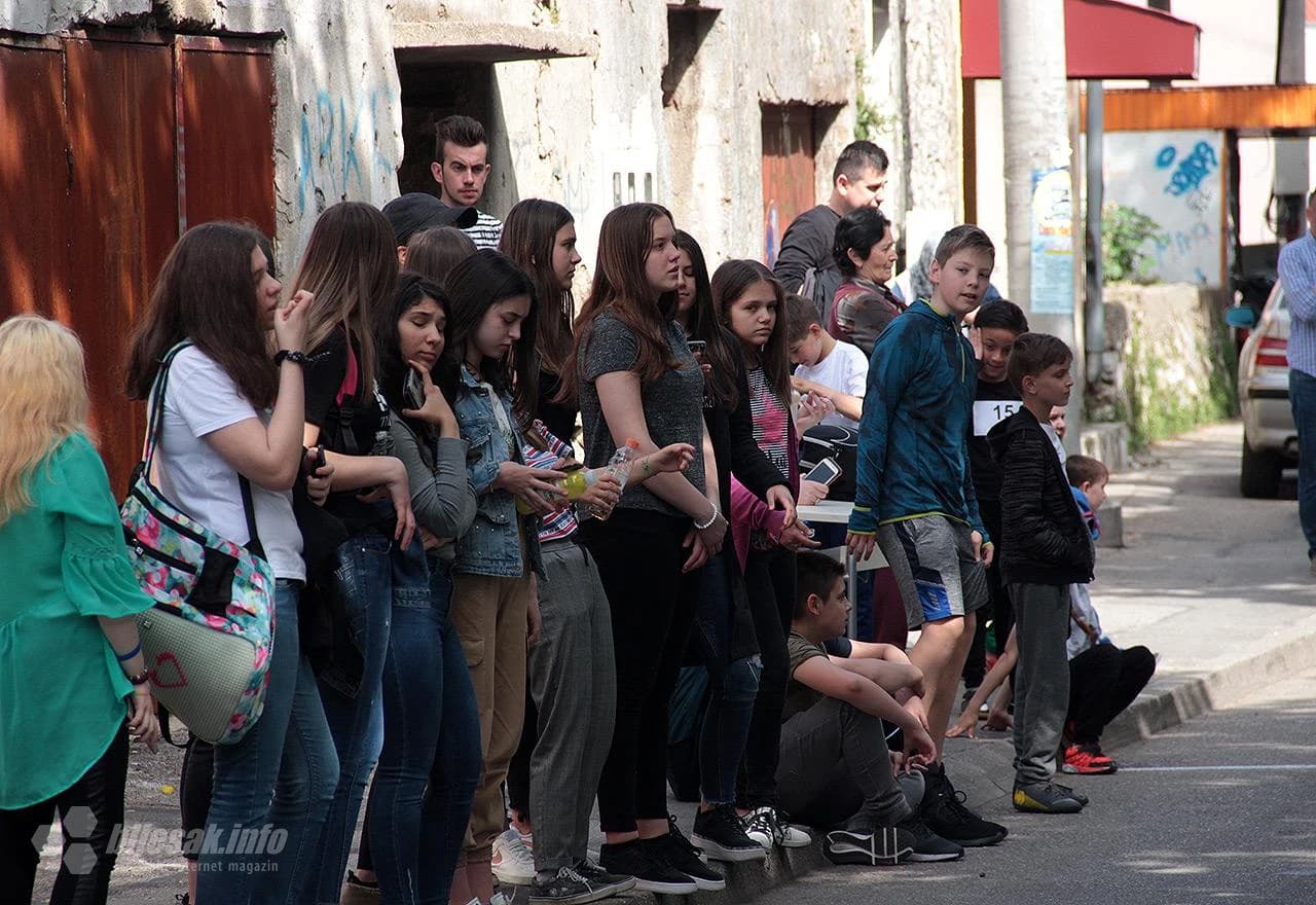 Učenici bodrili svoje favorite