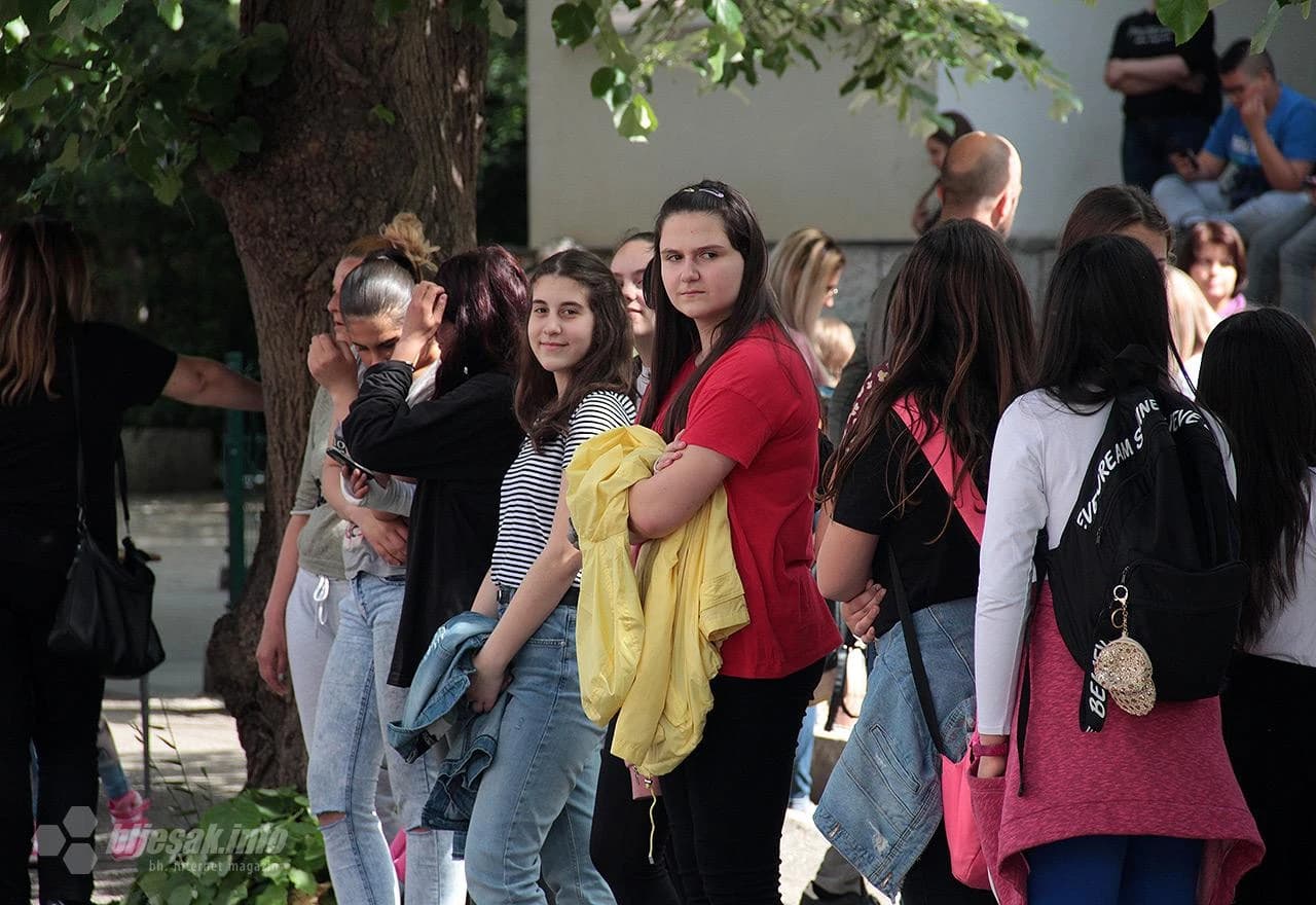 Učenici bodrili svoje favorite