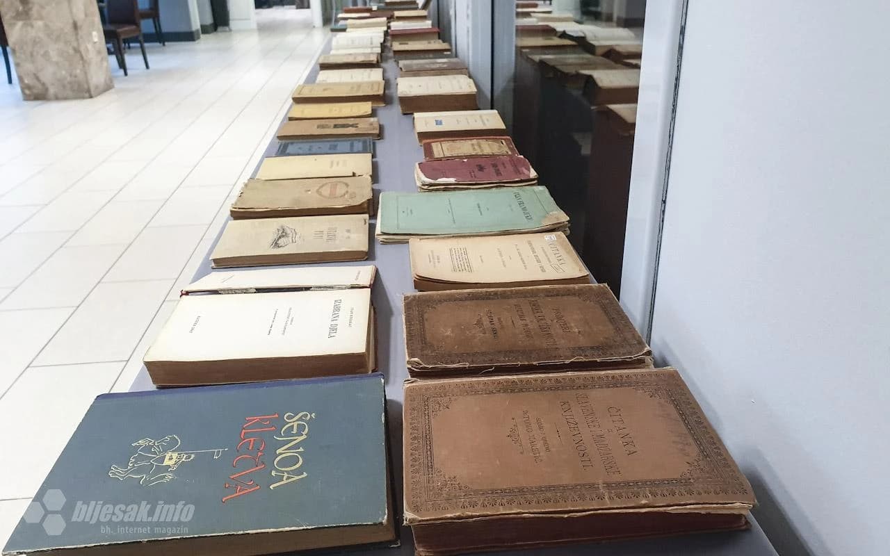 Izložba starih knjiga iz fondusa knjižnice Filozofskog fakulteta