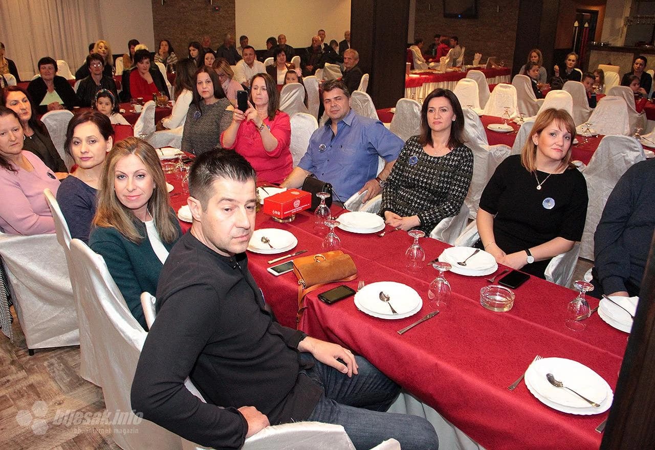 Posjetitelji na koncertu