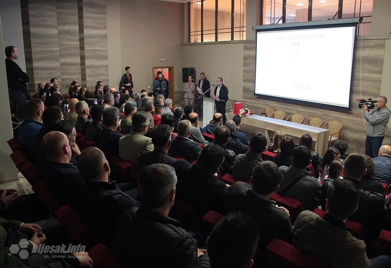 Posjetitelji na projekciji filma