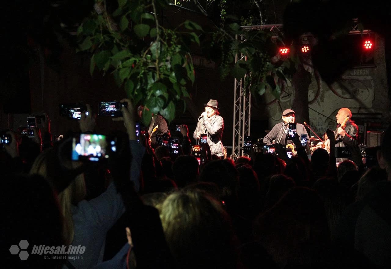 Detalj atmosfere s koncerta Galije u OKC