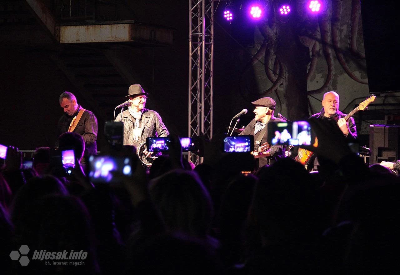 Detalj atmosfere s koncerta Galije u OKC