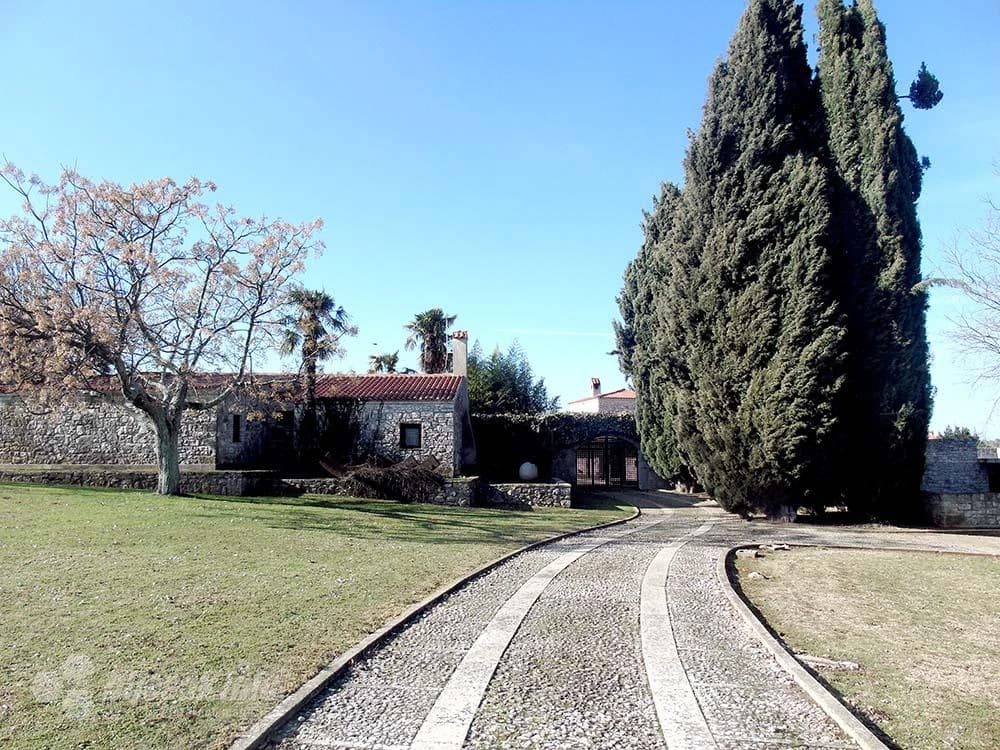 U Parku skulptura je i umjetnikov ljetnikovac