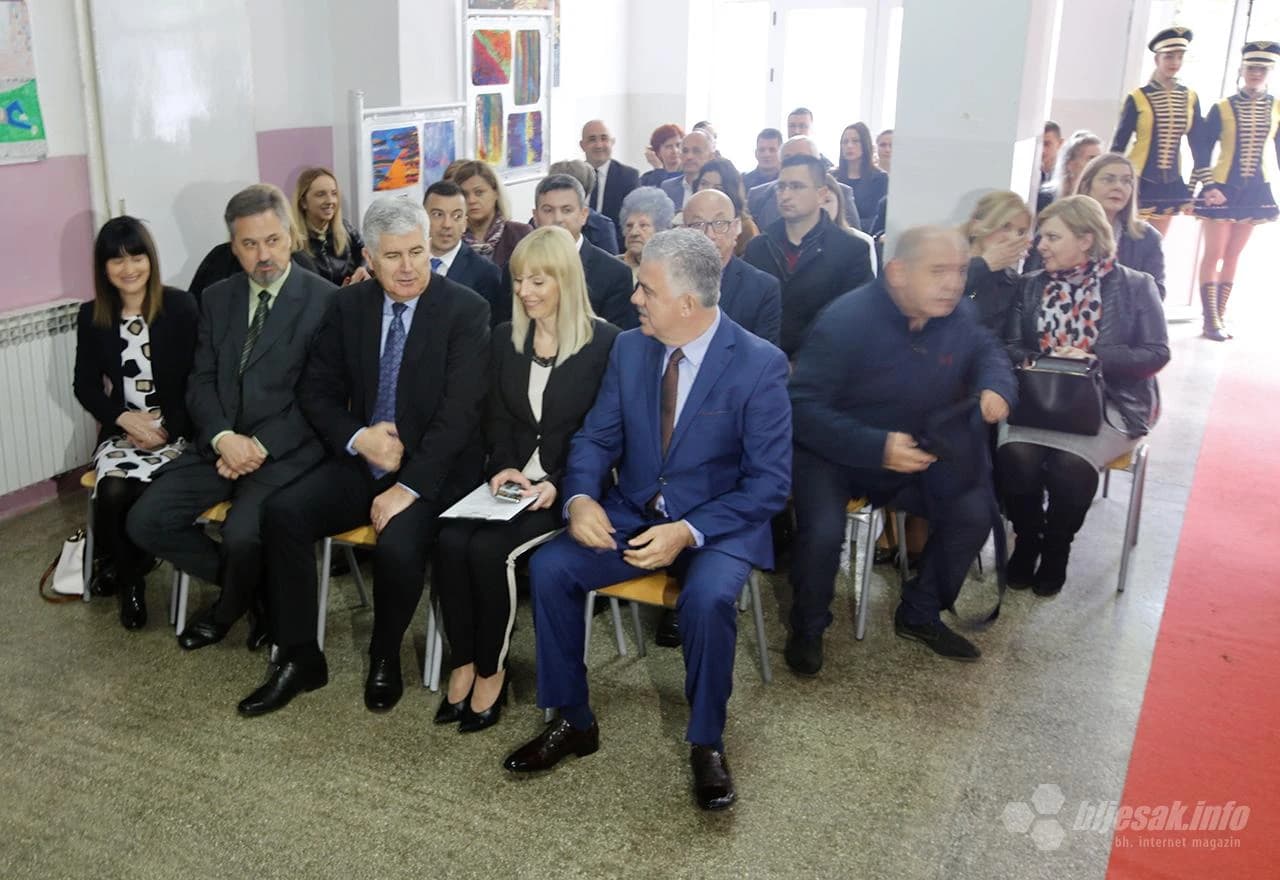 Obilazak radova na obnovi Osnovne škole Antuna Branka Šimića u Mostaru