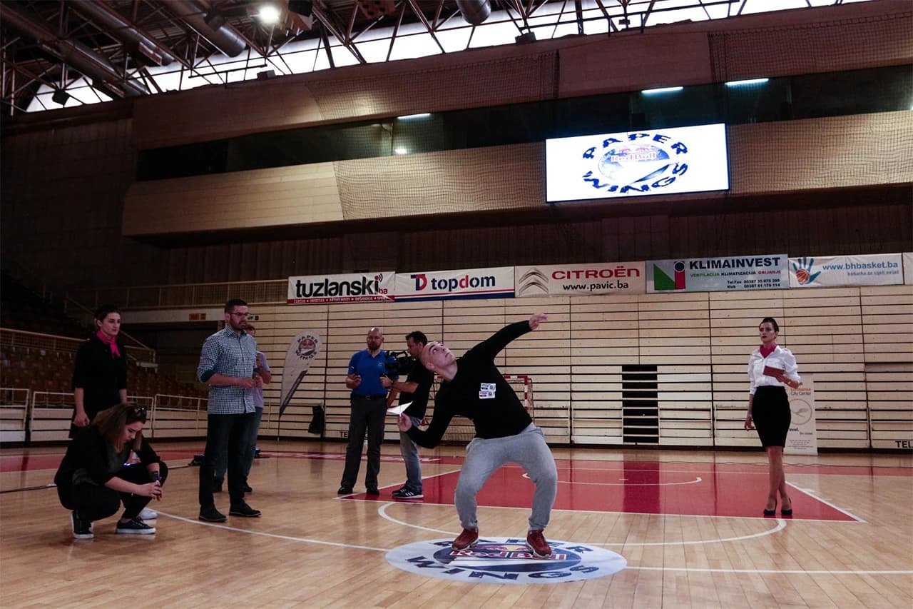 BiH dobila najbolje pilote papirnatih aviona 