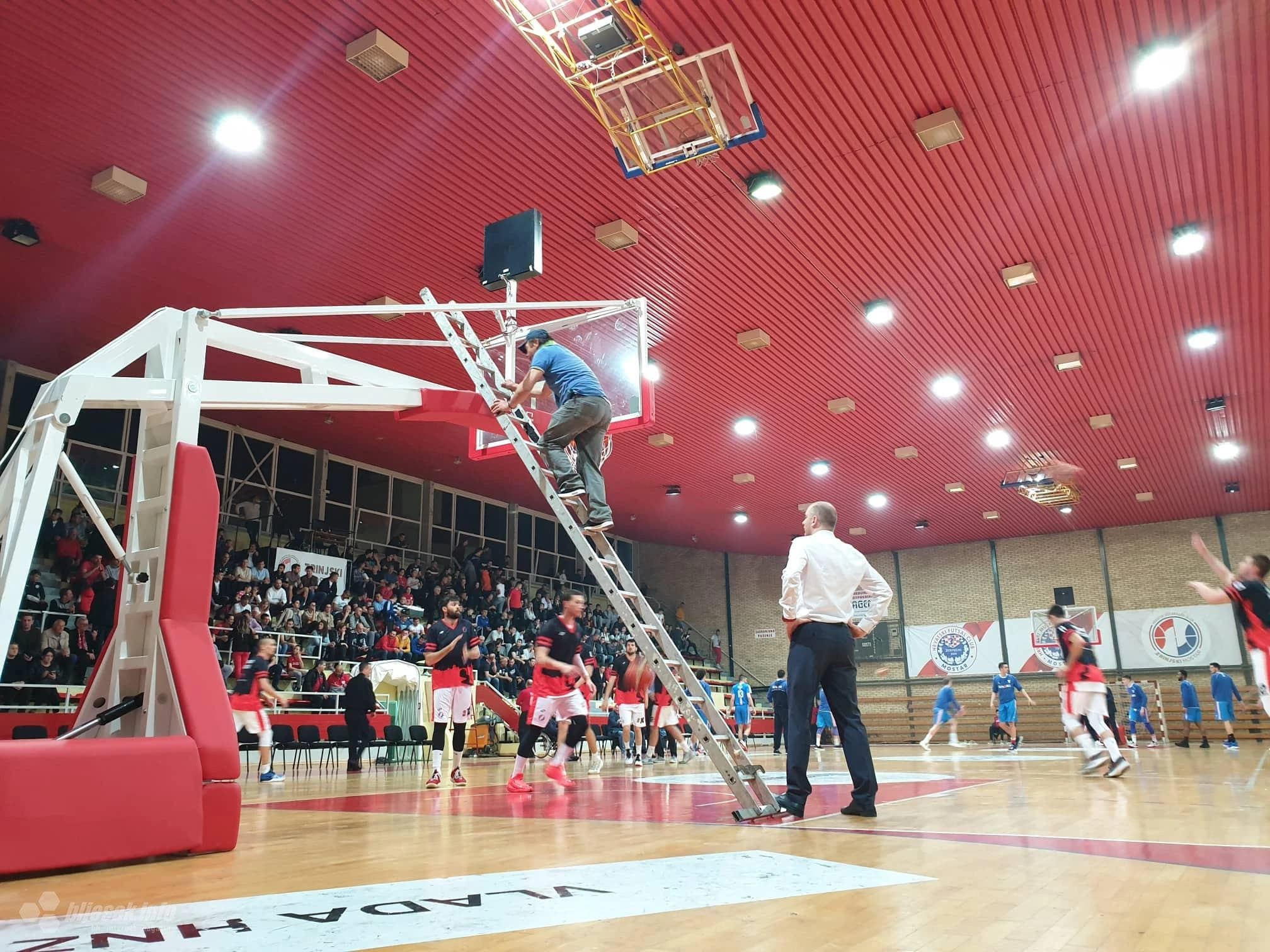 Semafor odgodio utakmicu u Mostaru