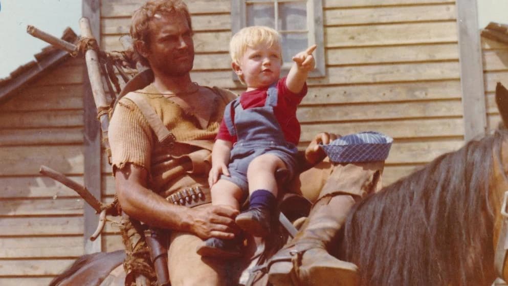 Terence Hill sa svojim sinčićem Jessom na snimanju