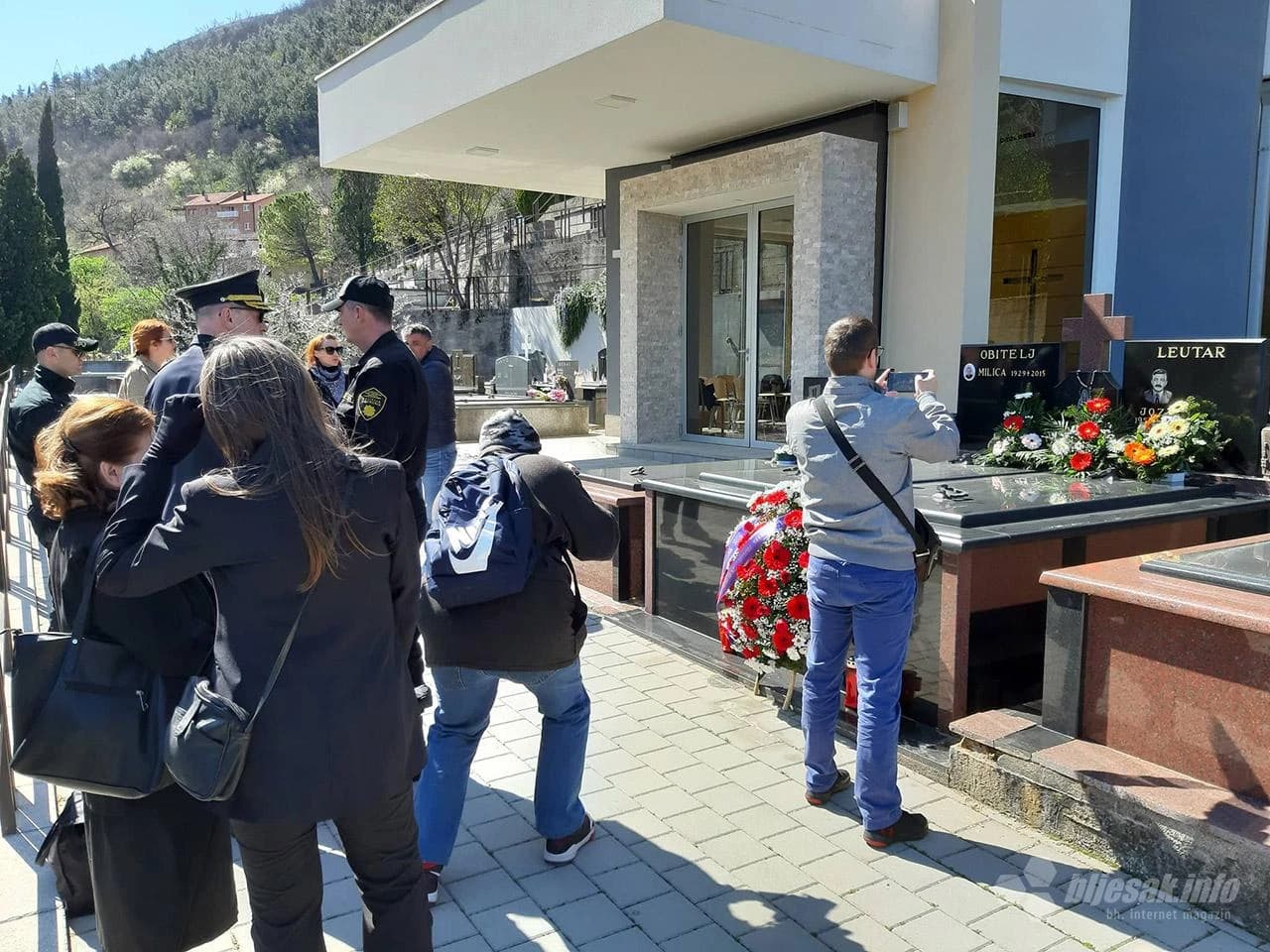 Izaslanstvo FUP-a položilo cvijeće na grob Joze Leutara