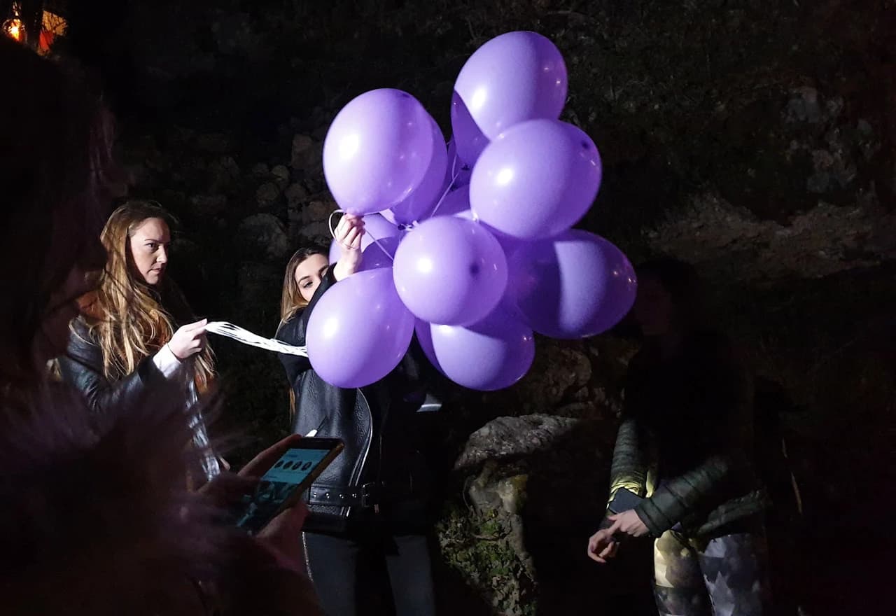 Stari most u ljubičastoj boji