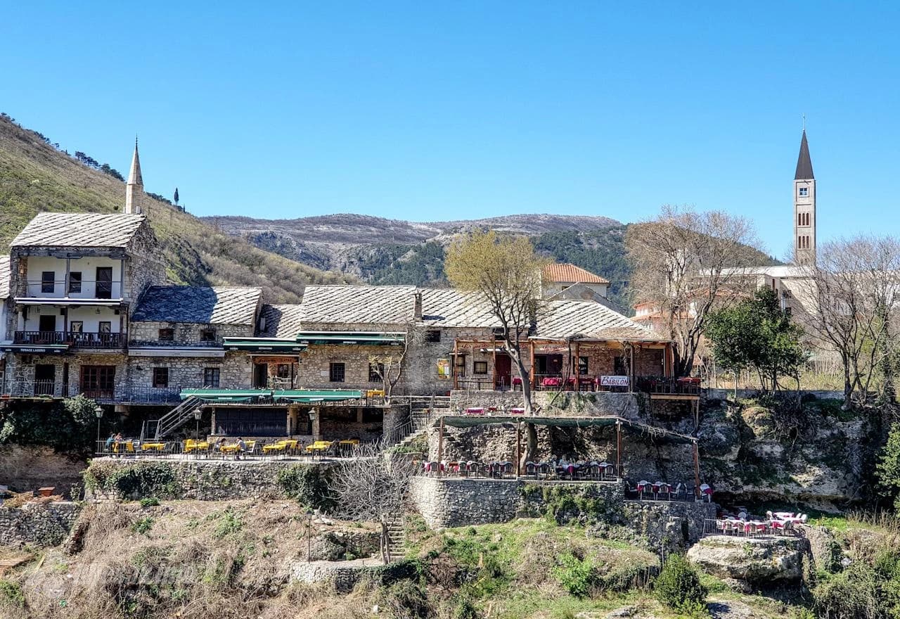 Nedjeljnja šetnja Mostarom