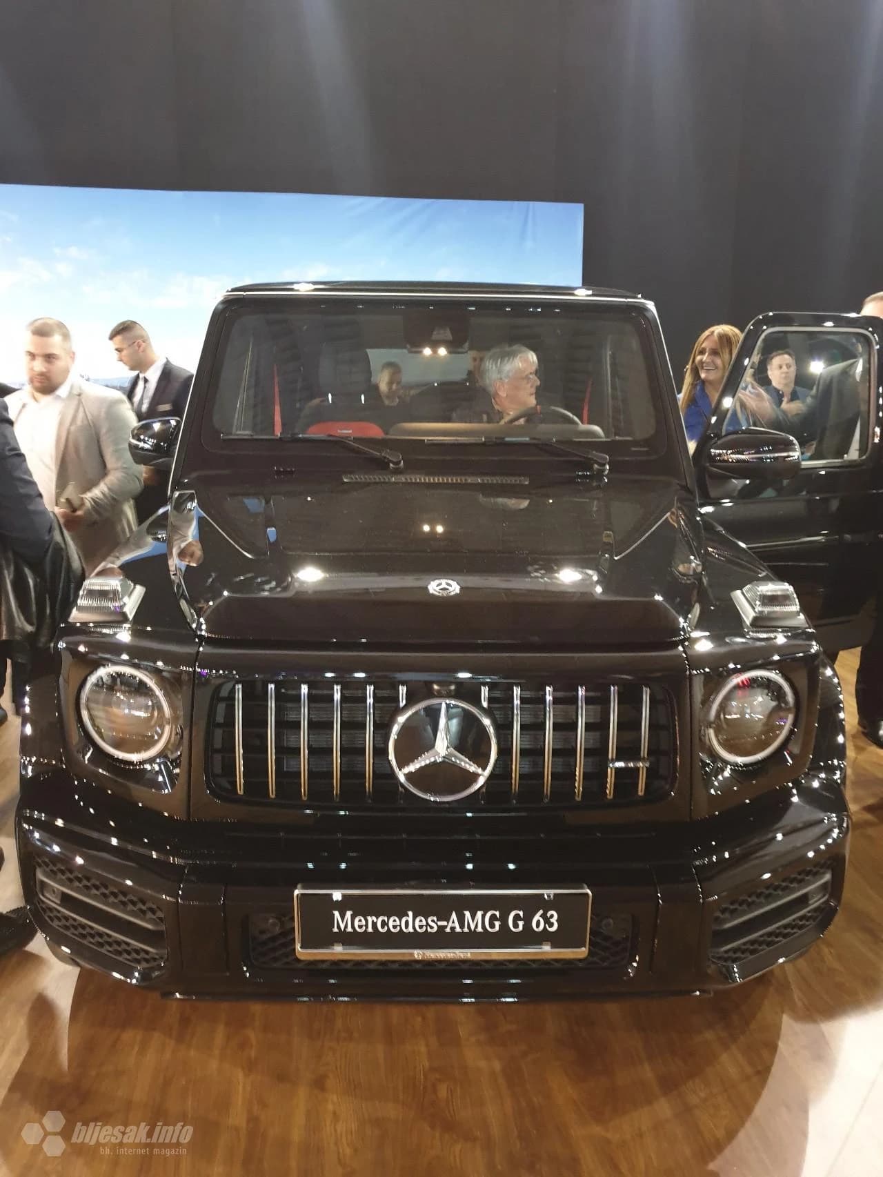 54. Međunarodni salon automobila u Beogradu