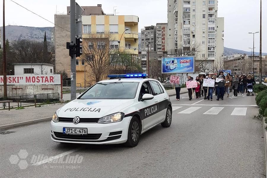 Održana prosvjedna šetnja u znak podrške majci i djeci