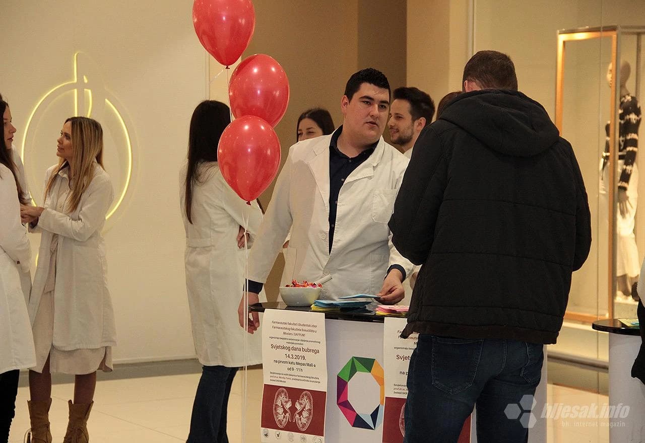 Studenti i osoblje Farmacetskog fakulteta obilježili Svjetski dan bubrega
