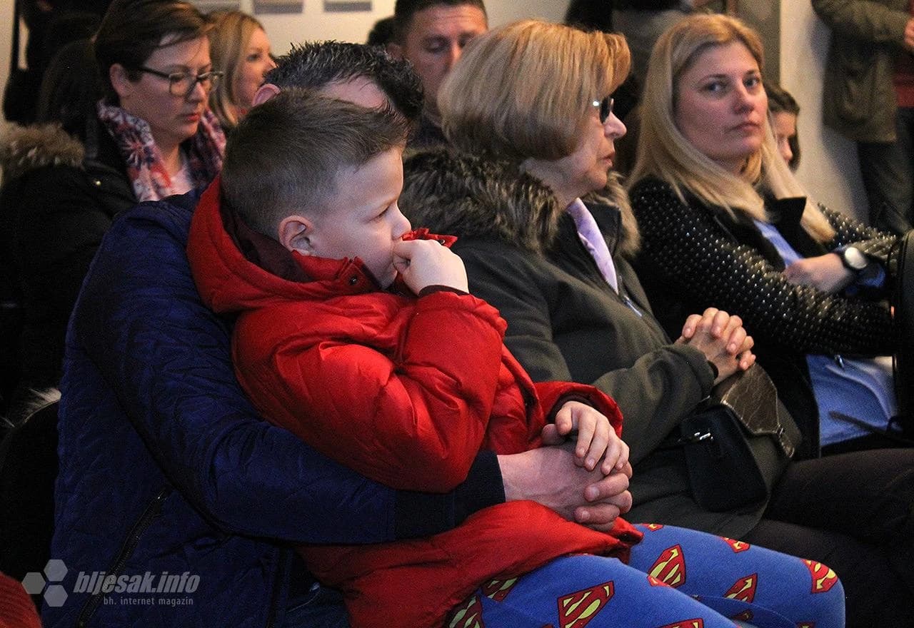 Humanitarni kostimirani koncert Malih violinista