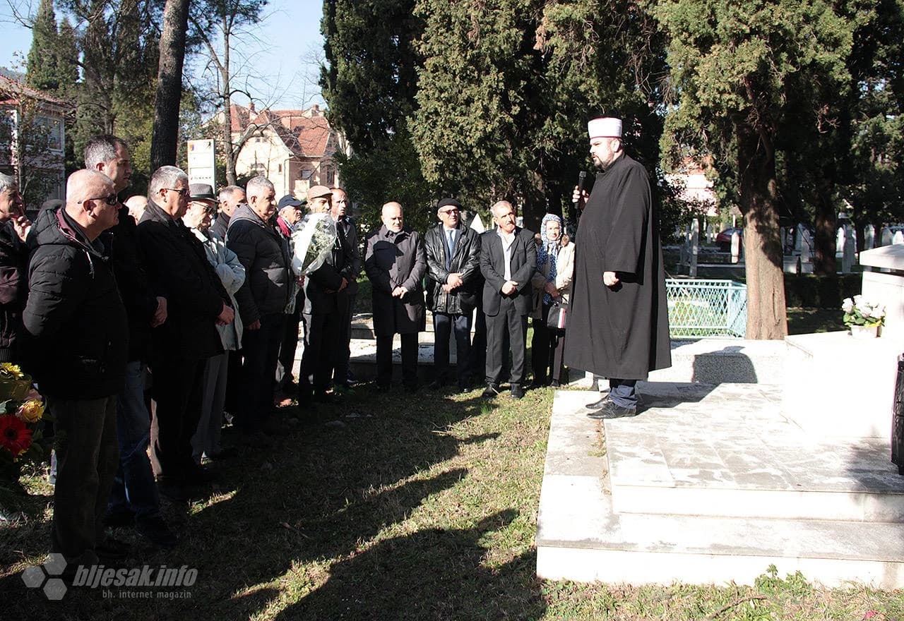Obilazak harema u Liska ulici