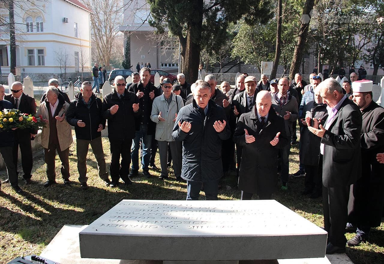 Obilazak harema u Liska ulici