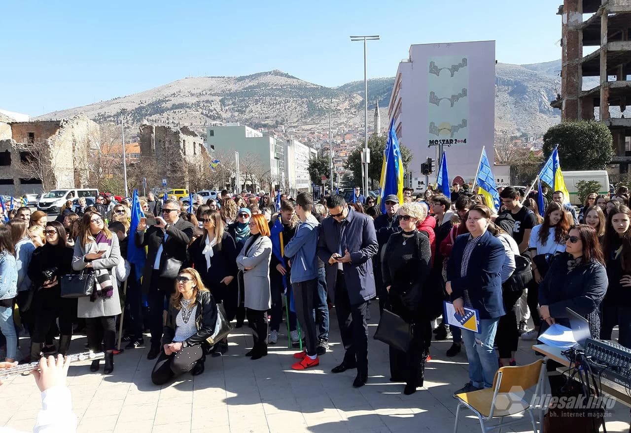 Obilježen Dan neovisnosti BiH na Španjolskom trgu