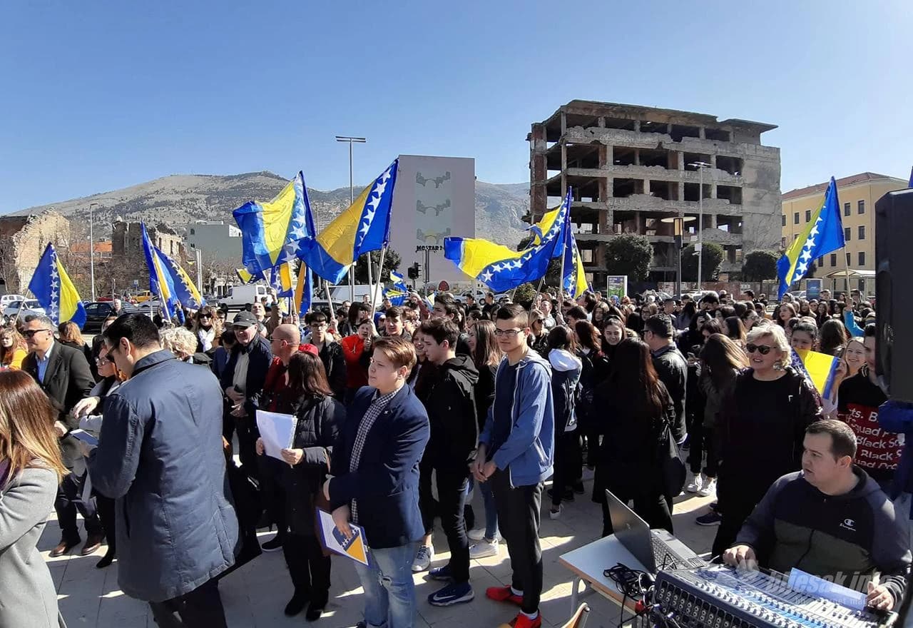 Obilježen Dan neovisnosti BiH na Španjolskom trgu